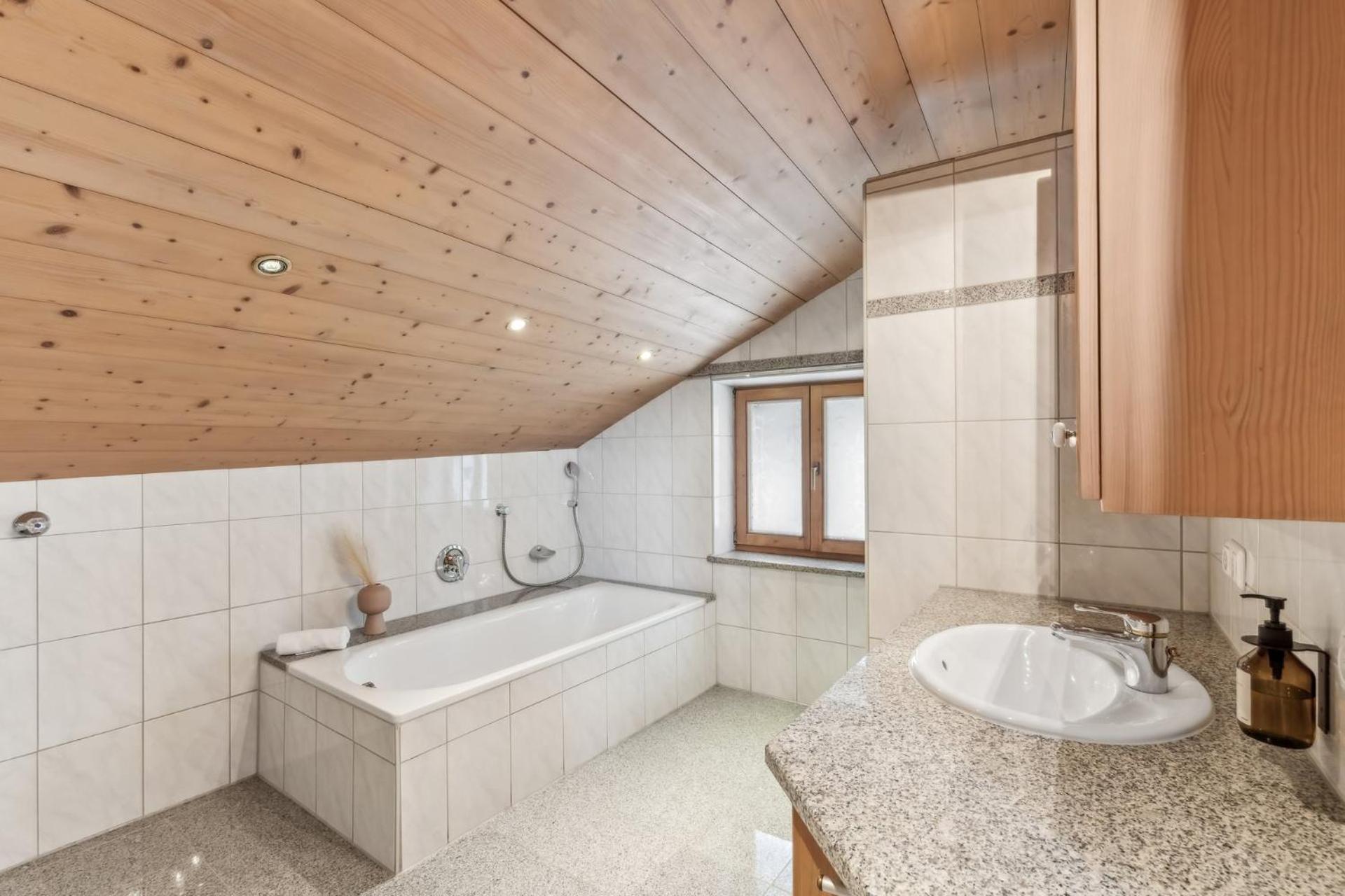 Casa Primavera - Grosse Stadtvilla Im Zentrum Miesbachs Экстерьер фото