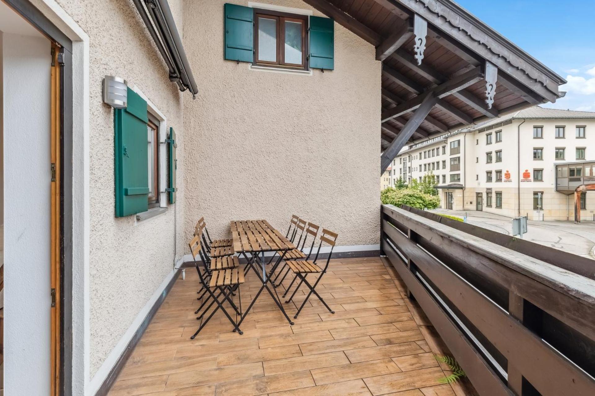 Casa Primavera - Grosse Stadtvilla Im Zentrum Miesbachs Экстерьер фото